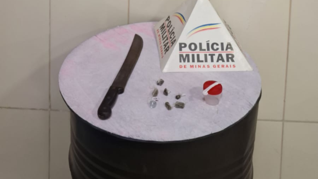 Dois homens são presos por tráfico de drogas em Pinheiro Grosso