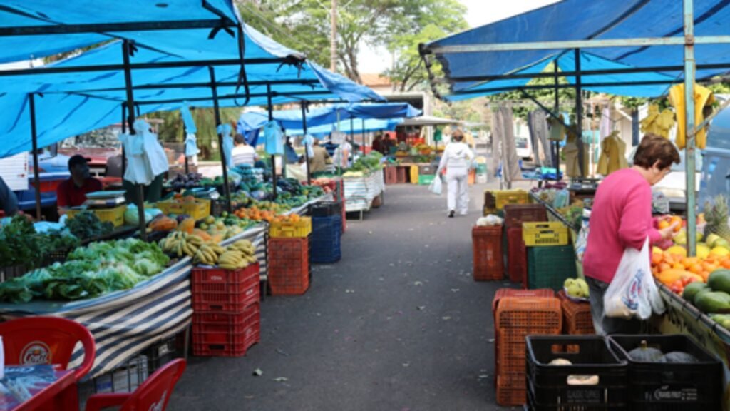 Feira de domingo será transferida para a Avenida Bias Fortes