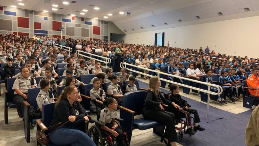 Formatura de alunos do PROERD está acontecendo hoje (20) em Barbacena