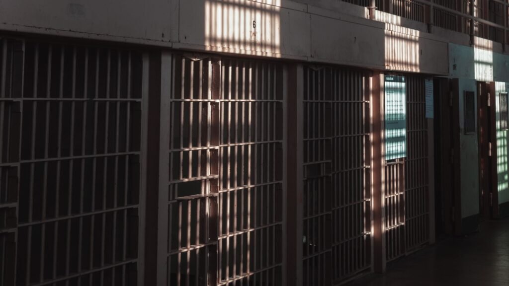 PM prende foragidos da Justiça em Barbacena
