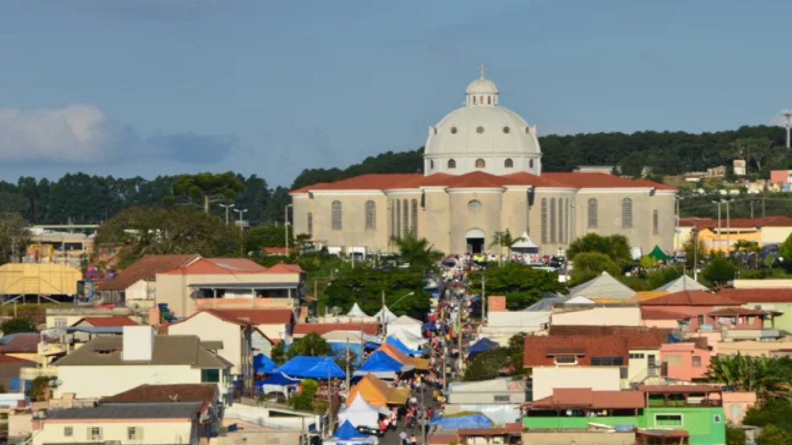 Leia mais sobre o artigo Barbacena abre inscrições para comerciantes no 61º Jubileu de São José Operário