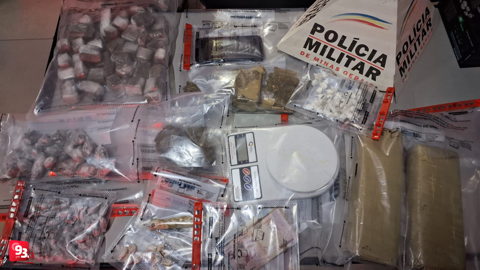 Leia mais sobre o artigo Homem é preso com drogas no bairro São José, em Barbacena