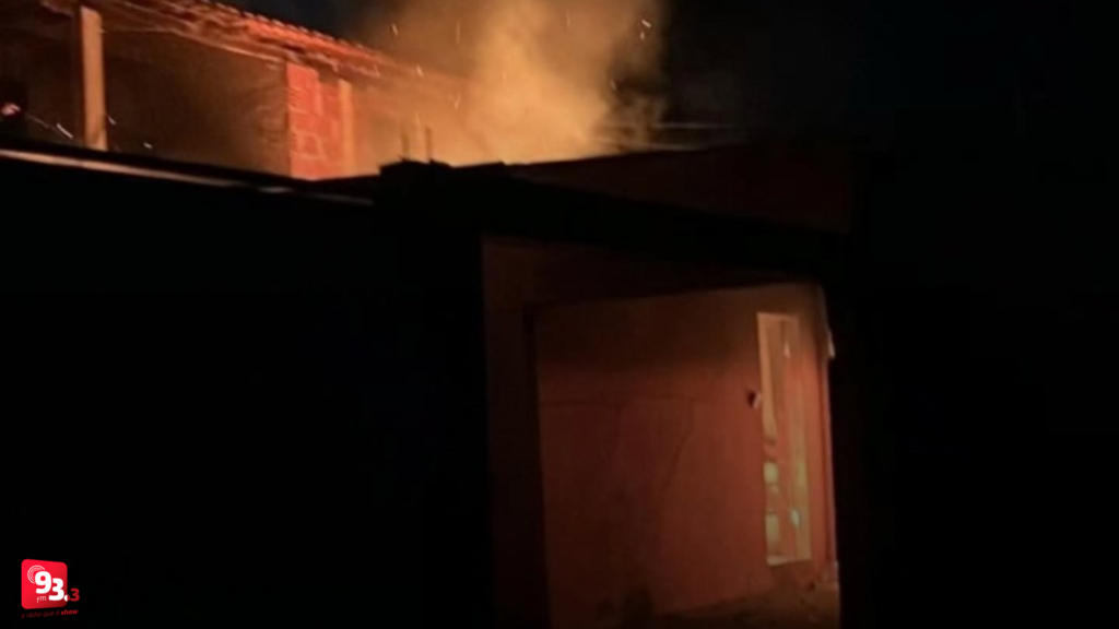 Homem é preso por incendiar a casa da ex-companheira em Pinheiro Grosso