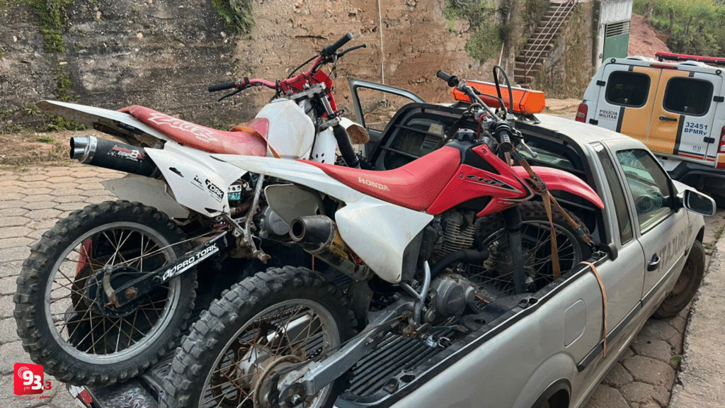 Homens são presos por receptação e adulteração de motos