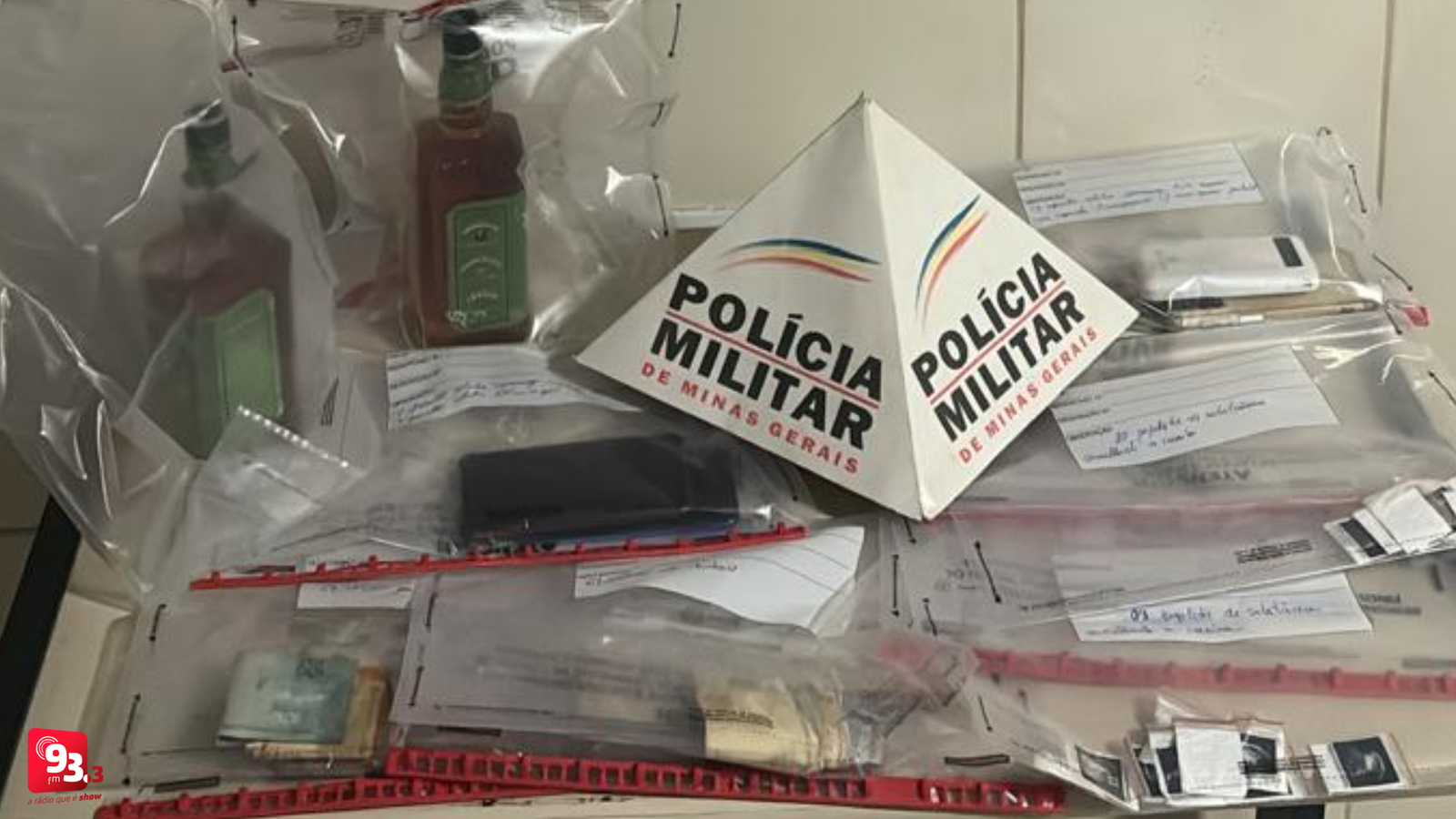 Leia mais sobre o artigo Homens são presos comercializando cocaína na Exposição em Barbacena