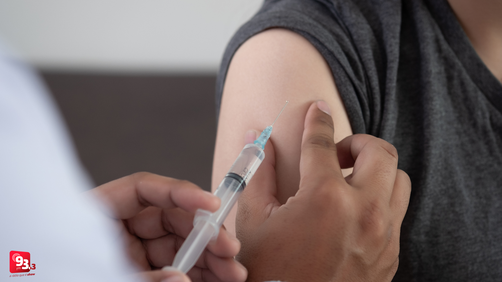 Leia mais sobre o artigo Com doses limitadas, Barbacena realiza vacinação contra dengue
