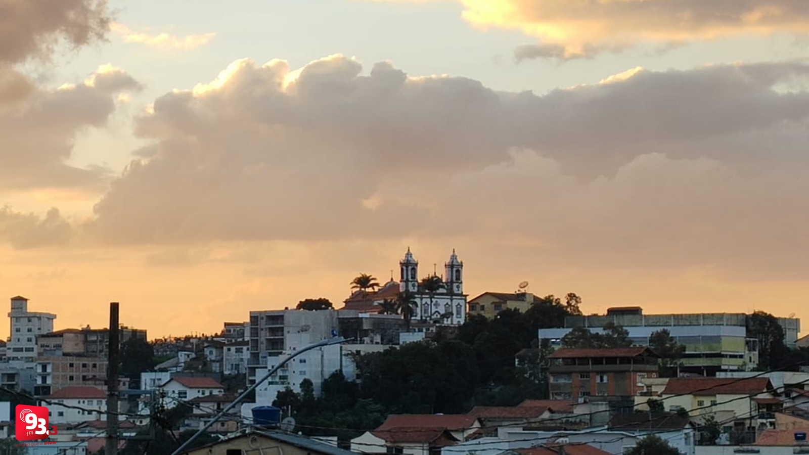 Leia mais sobre o artigo Barbacena e região ficam sem energia por cerca de 20 minutos