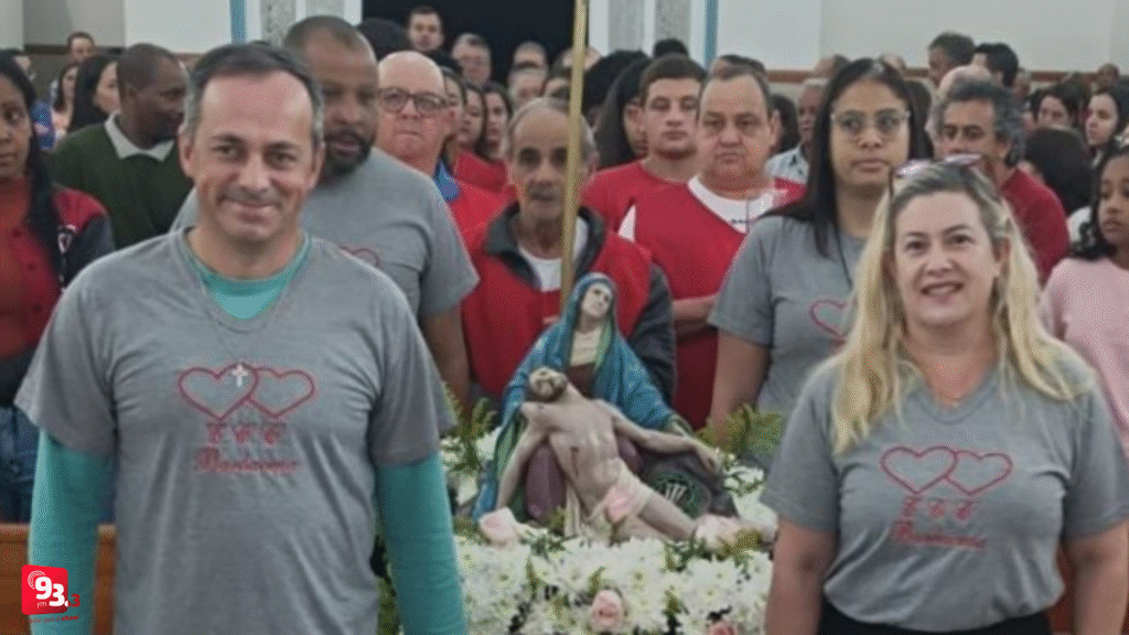 Imagem da Piedade inicia peregrinação pelas paróquias de Barbacena