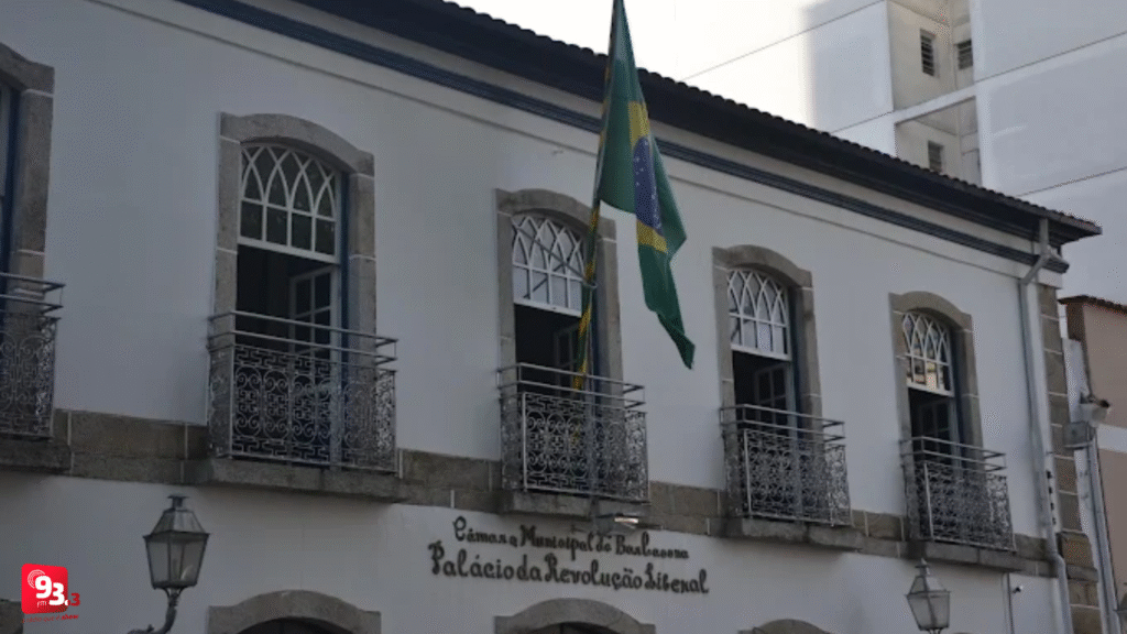 Câmara de Barbacena homenageia Presidente da Câmara Portuguesa de Comércio no Brasil