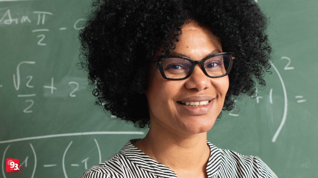 Educação de Barbacena divulga novas vagas para professores e monitores nesta quinta