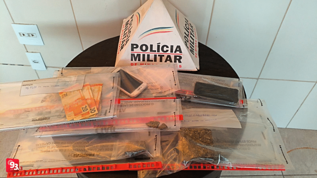 Homens são presos com maconha no bairro Santo Antônio, em Barbacena