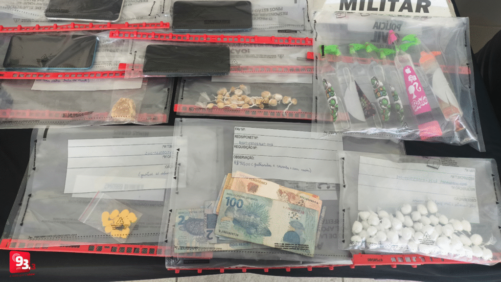 Adolescente é apreendido com grande quantidade de ecstasy, cocaína e crack em Barbacena