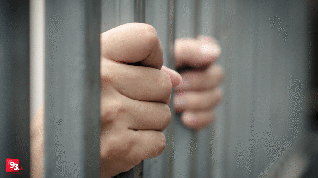 Homem é preso com drogas em Campolide após denúncia anônima