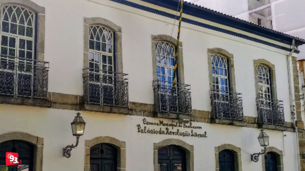 Câmara Municipal homenageia professores em Barbacena