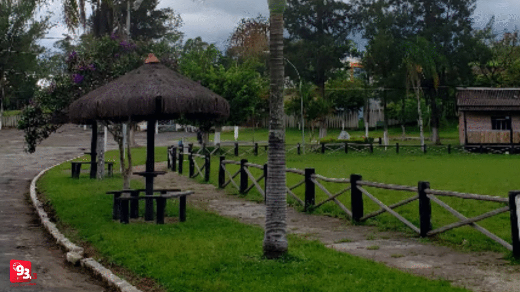 Prefeito anuncia abertura do Parque de Exposições aos finais de semana e mudanças na Festa das Rosas