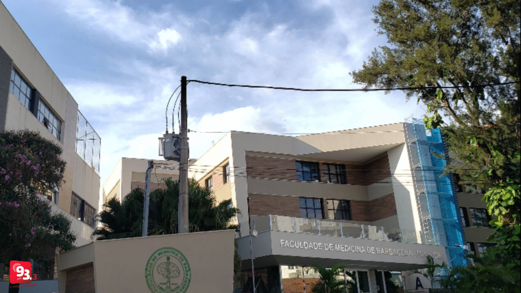 Barbacena recebe encontro de Médicos Escritores