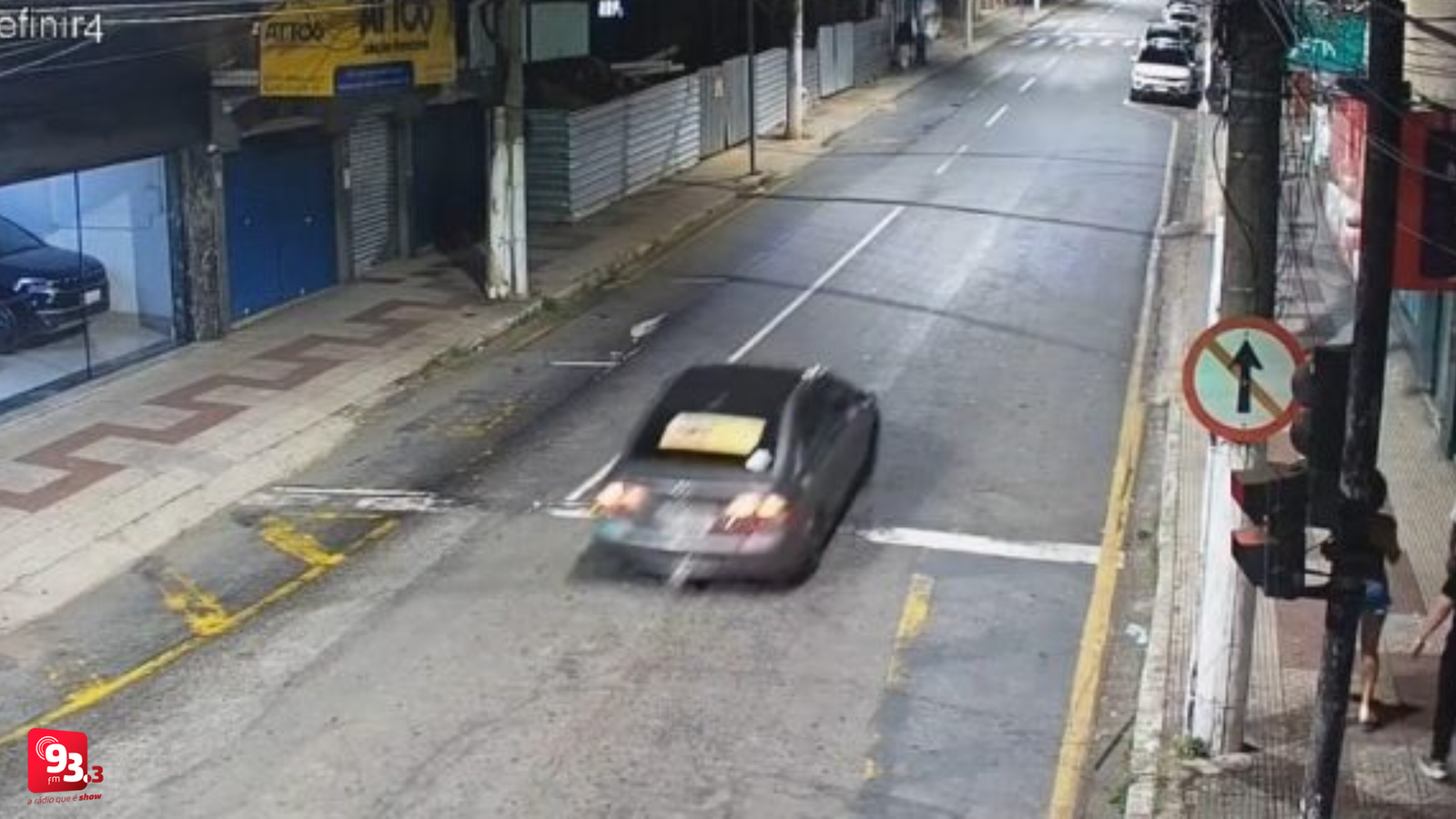 Leia mais sobre o artigo Com carro com placas de Barbacena, mulher embriagada é flagrada dirigindo na contra-mão em Volta Redonda