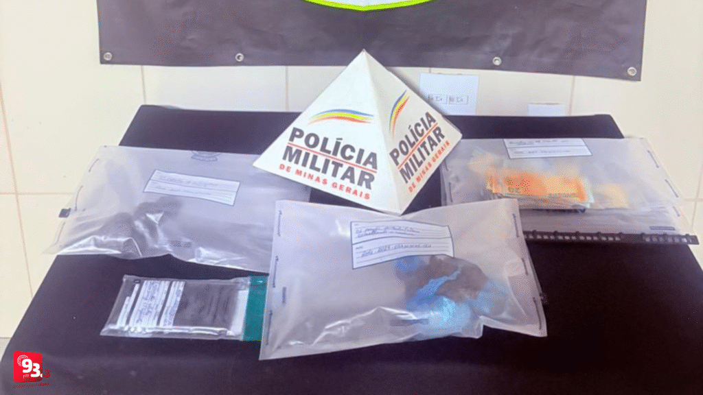 Homem é preso realizando entrega de drogas em Barbacena