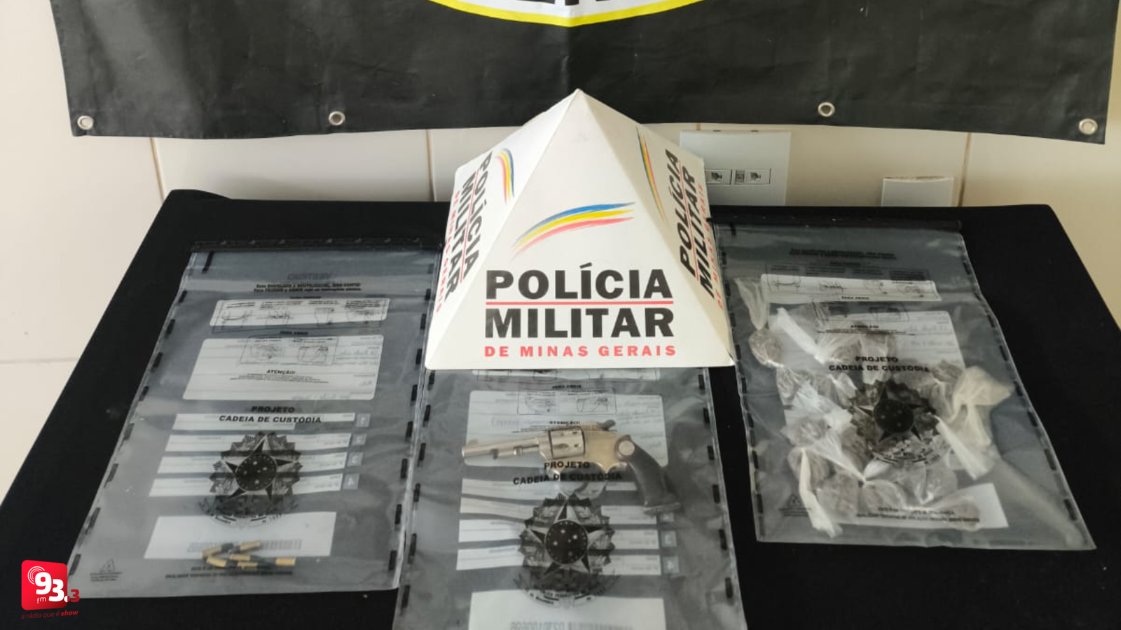 Adolescente de 15 anos é flagrado com arma de fogo em Barbacena