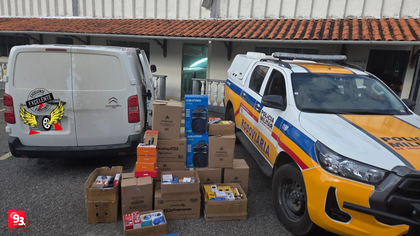Leia mais sobre o artigo Ação policial apreende material eletrônico na BR 265, em Barbacena