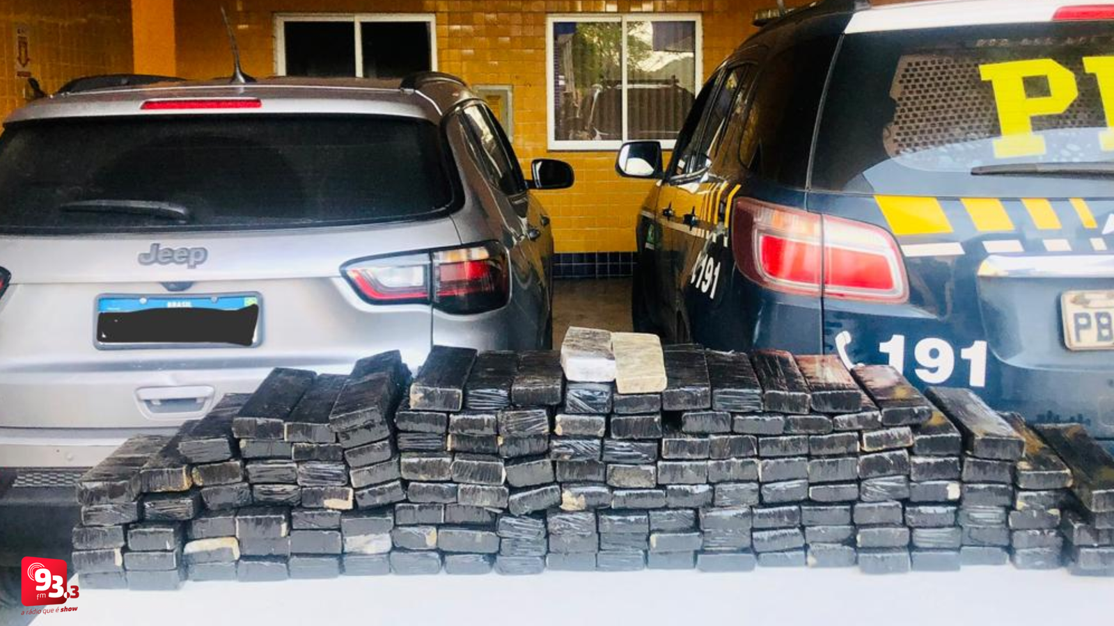 Leia mais sobre o artigo PRF apreende 112 kg de maconha e recupera veículo roubado