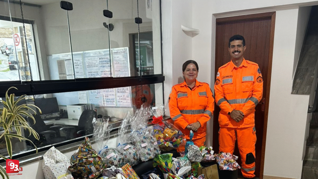 Bombeiros de Barbacena participam da Campanha Papai Noel dos Correios