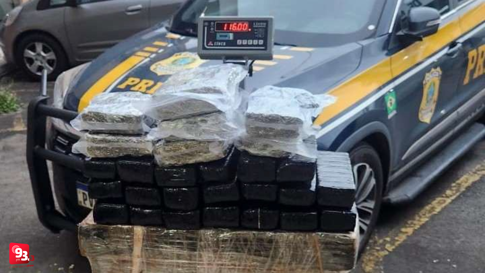 Leia mais sobre o artigo PRF E GAECO apreendem carregamento de maconha na BR 040, destinado à Zona da Mata