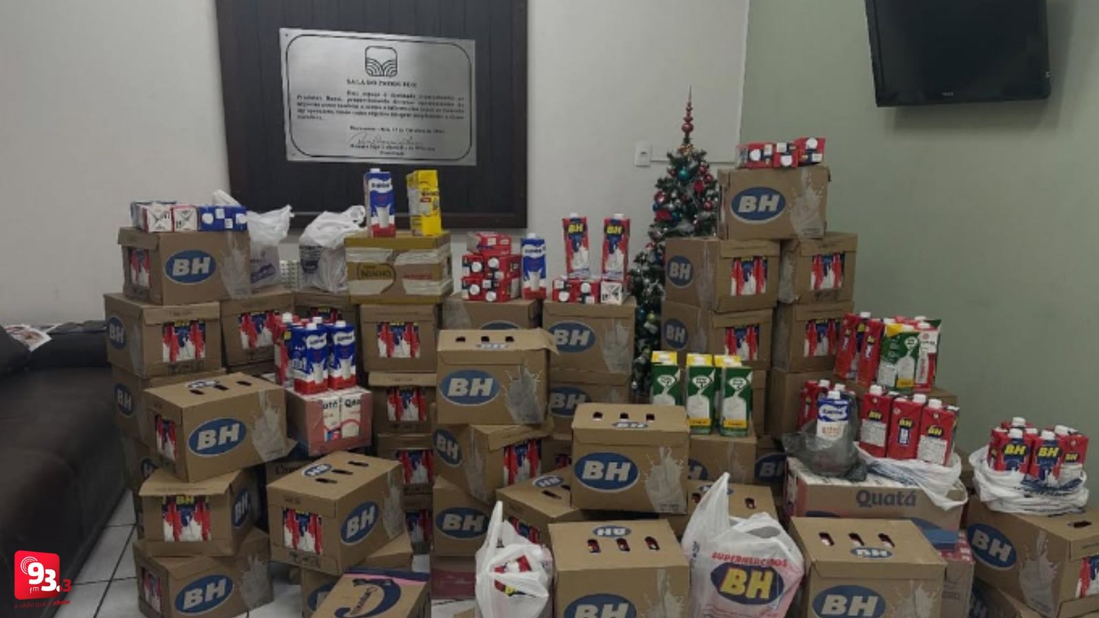 Leia mais sobre o artigo Natal Solidário do Sindicato Rural de Barbacena arrecada quase 1 mil litros de leite