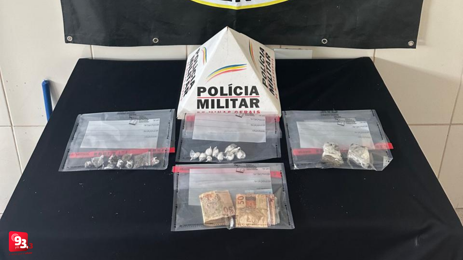 Leia mais sobre o artigo Jovem é preso com maconha e cocaína em Barbacena