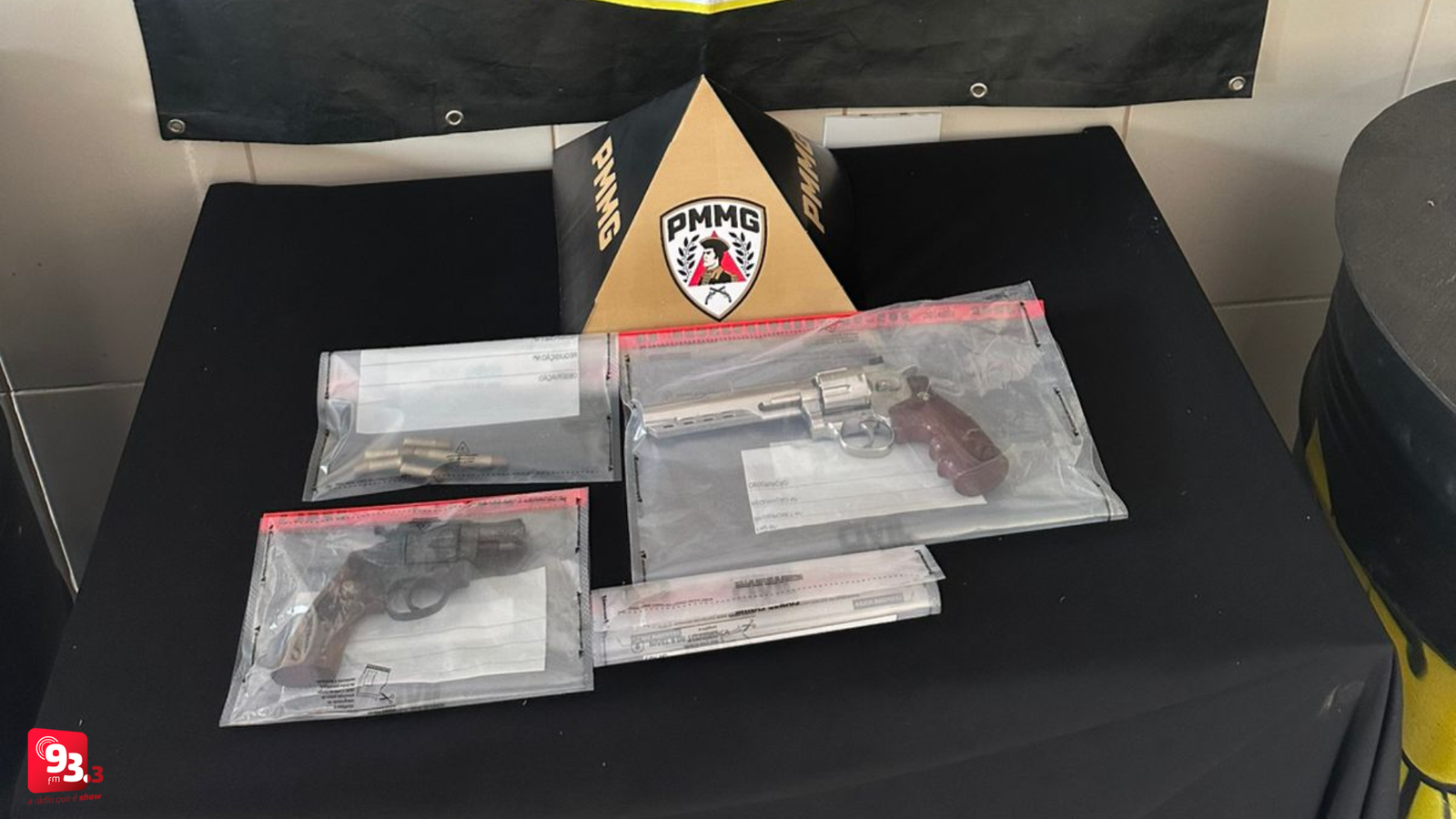 Leia mais sobre o artigo Homem é preso com arma de fogo após denúncia no bairro Água Santa, em Barbacena