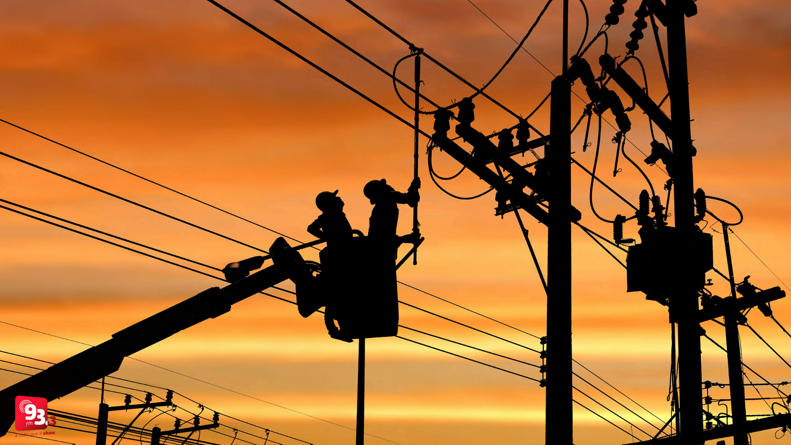 Leia mais sobre o artigo Cemig realiza manutenção na rede elétrica no Caiçaras, Santa Tereza, Margaridas e Roselanche, em Barbacena