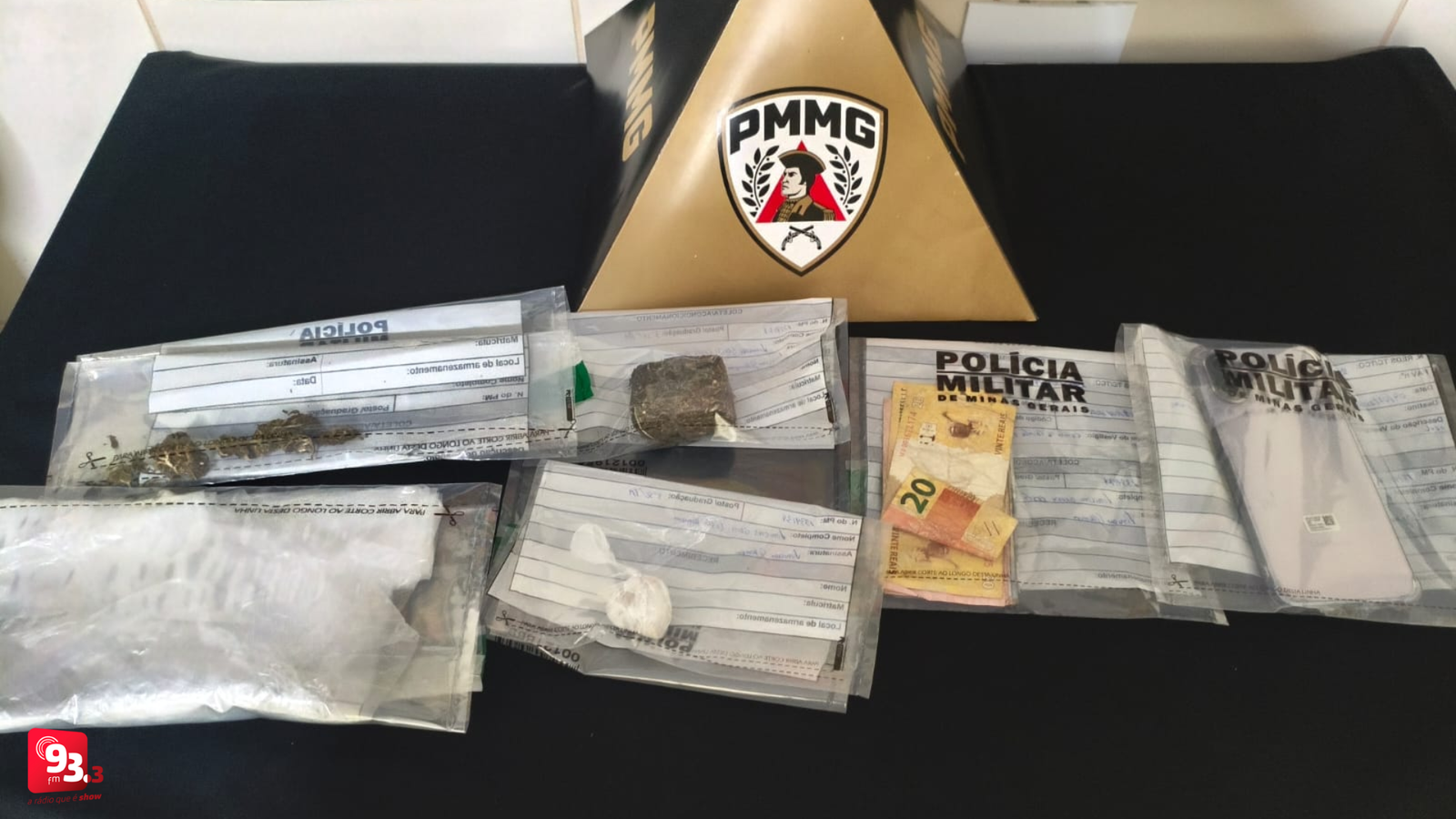 Leia mais sobre o artigo Homem é preso por tráfico de drogas no bairro Monte Mário, em Barbacena