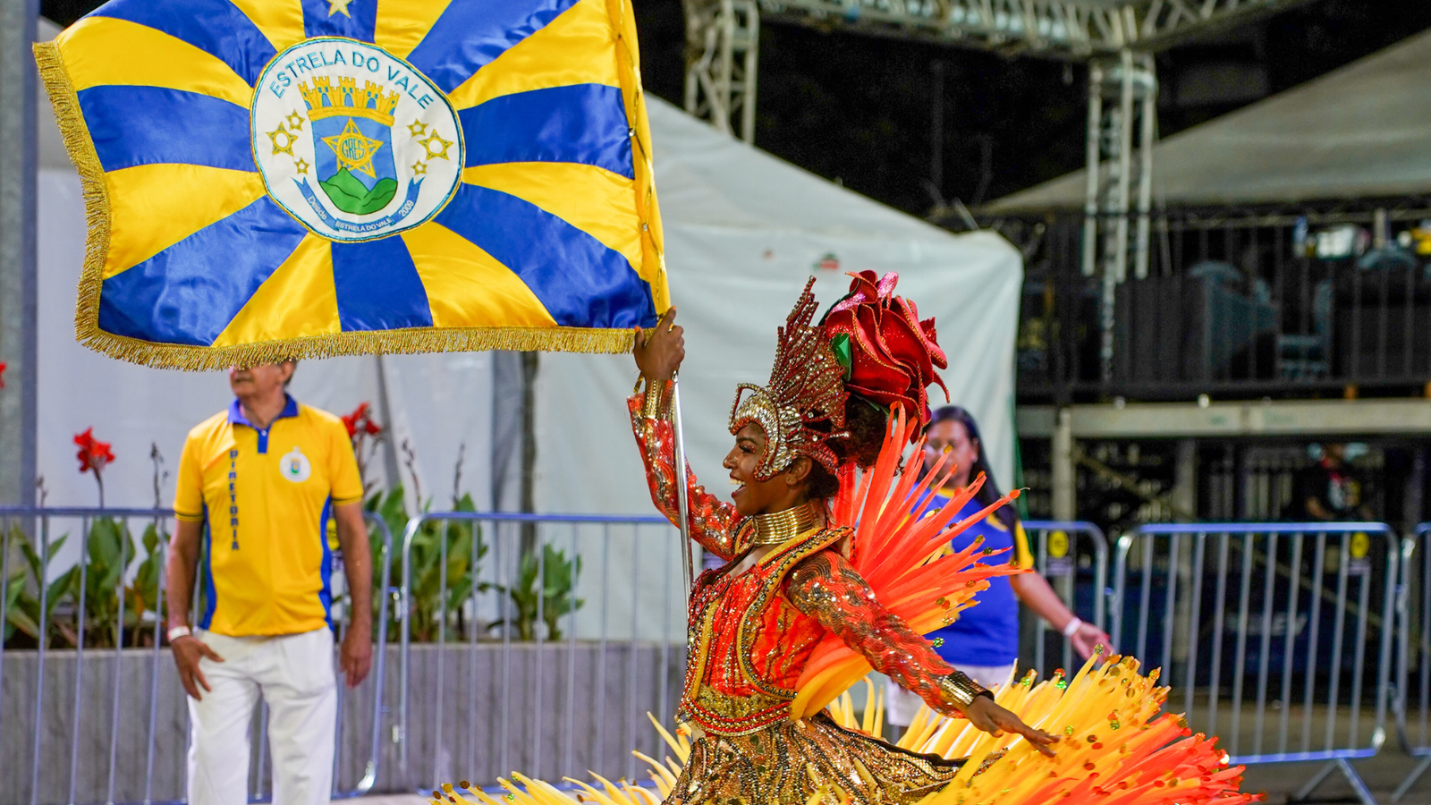 Leia mais sobre o artigo Com Barbacena como tema, Estrela do Vale vence Carnaval de BH e conquista prêmios de Melhor Bateria e Melhor Samba-Enredo