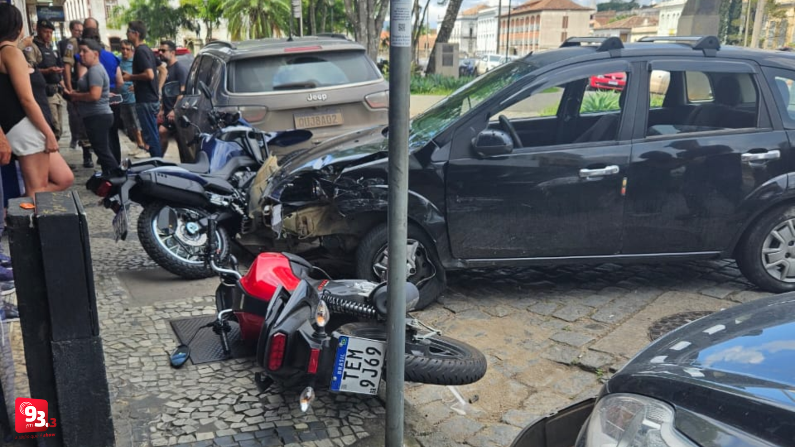 Leia mais sobre o artigo Motorista é preso após bater em vários veículos no centro de São João del-Rei