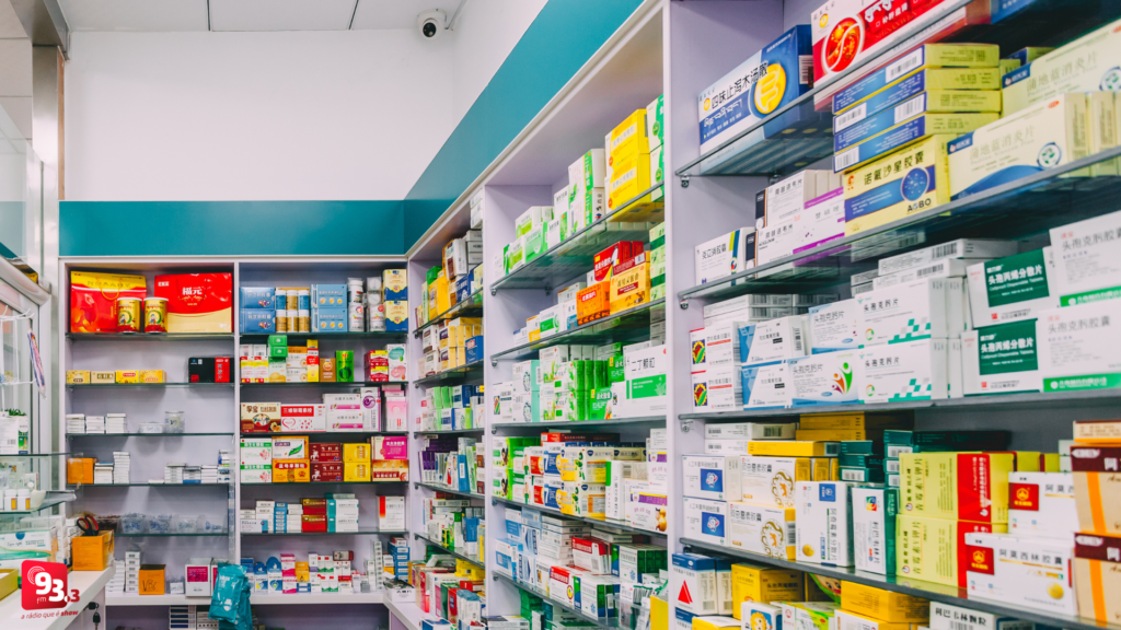 Sancionada lei que permite drogarias dentro de supermercados