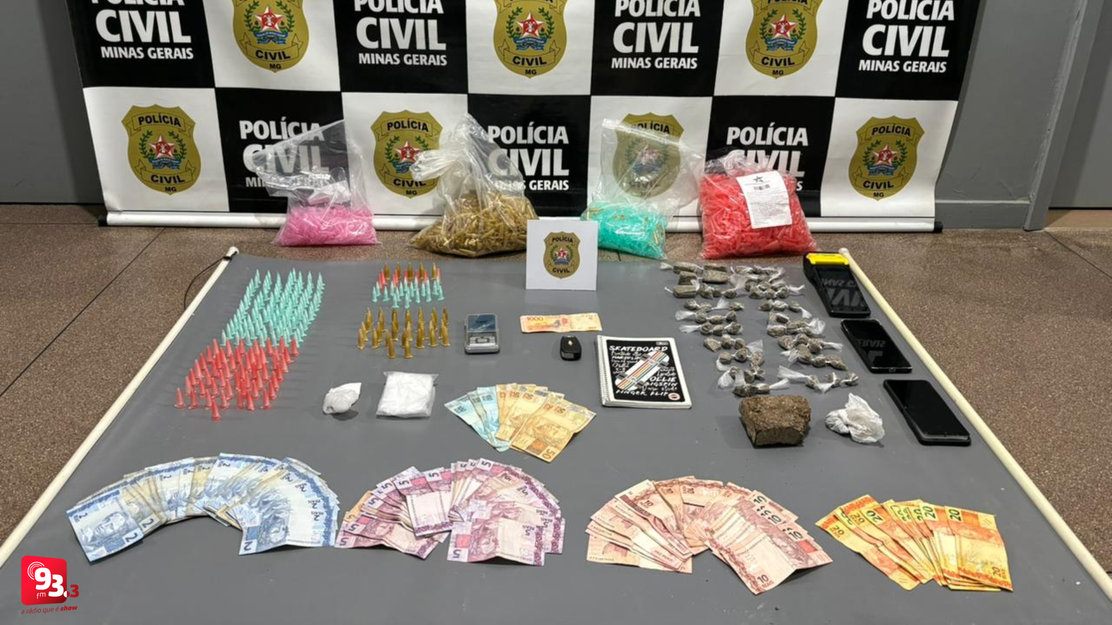 Leia mais sobre o artigo Polícia Civil desarticula esquema de tráfico que operava em bar em Conselheiro Lafaiete