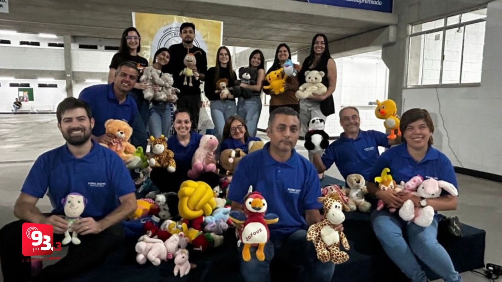 Leia mais sobre o artigo UNIPAC Barbacena recebe selo “Escola que Acolhe” por participação na Campanha Chuva de Pelúcias 2025