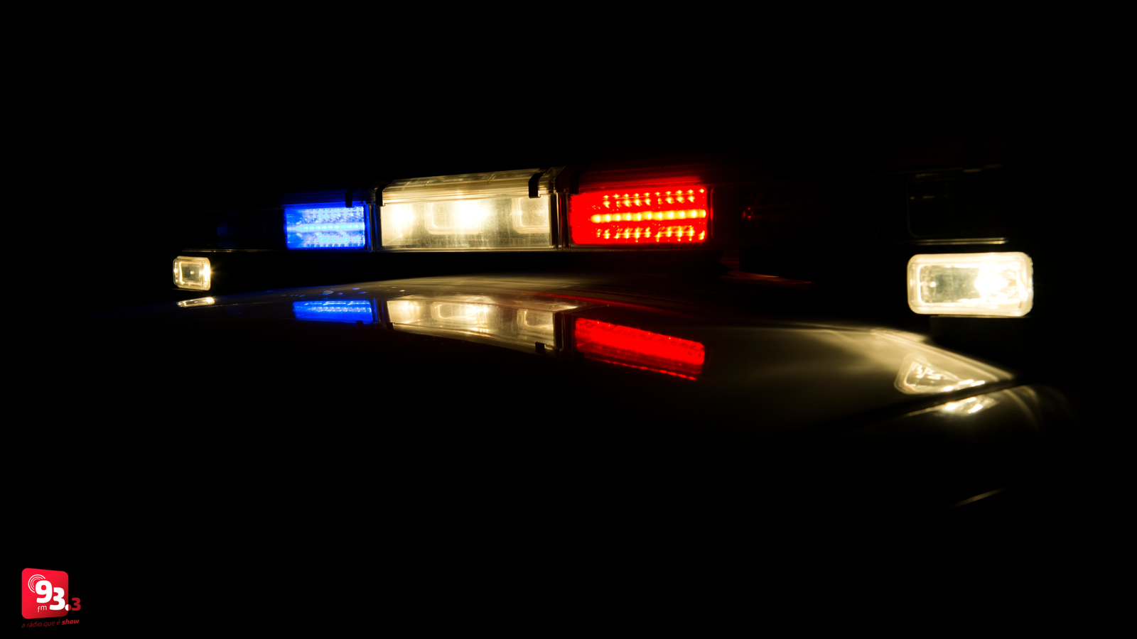 Leia mais sobre o artigo Operação policial prende foragido e desarticula reunião do tráfico no bairro Greenville, em Barbacena