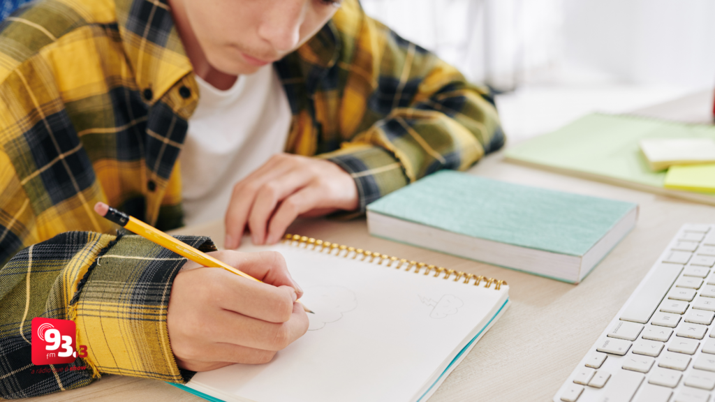 Governo de Minas realiza terceira edição do Concurso de Redação Maio Amarelo com estudantes de escolas estaduais