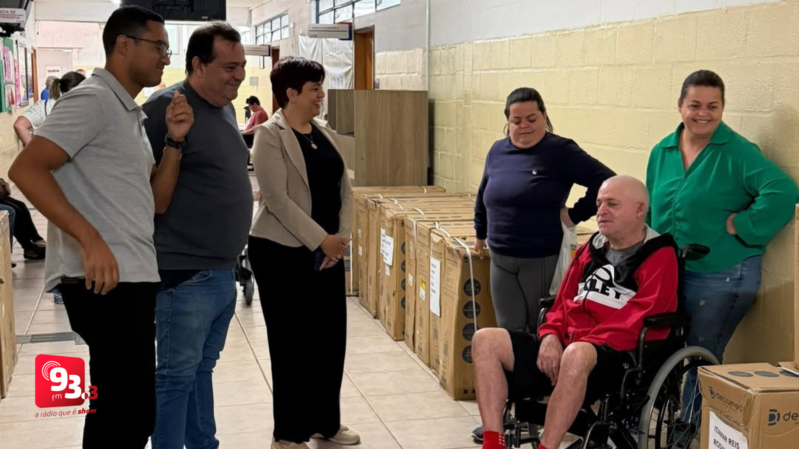 Leia mais sobre o artigo Barbacena realiza entrega de cadeiras de locomoção pelo SUS na Clínica Escola Vera Tamm de Andrada