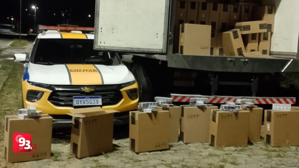 Carga de R$ 1 milhão em cigarros irregulares é apreendida durante fiscalização rodoviária