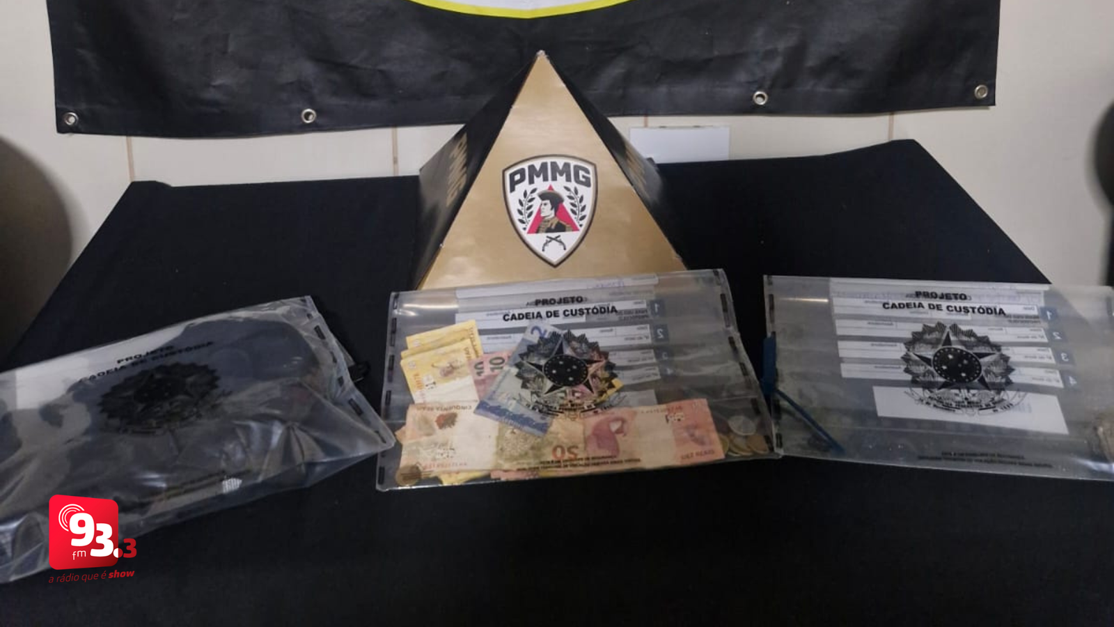 Leia mais sobre o artigo Adolescente é apreendido durante operação contra o tráfico de drogas no bairro Grogotó, em Barbacena