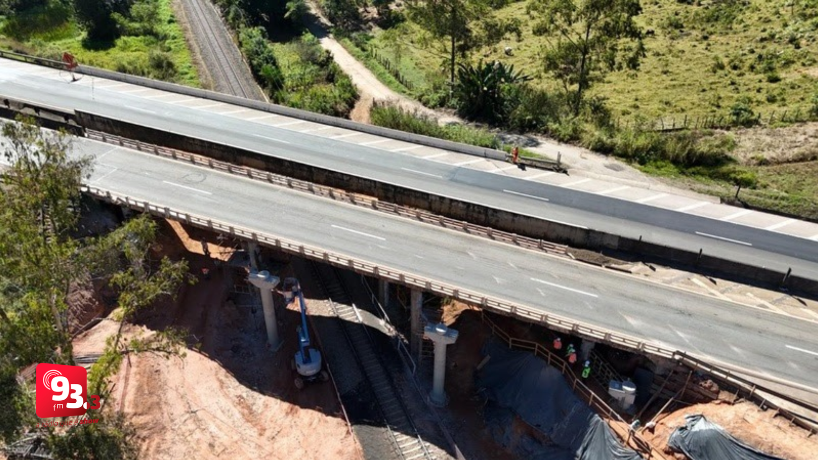 Leia mais sobre o artigo BR-040 entra em nova etapa de obras com lançamento de vigas de até 50 toneladas em Cristiano Otoni e Carandaí