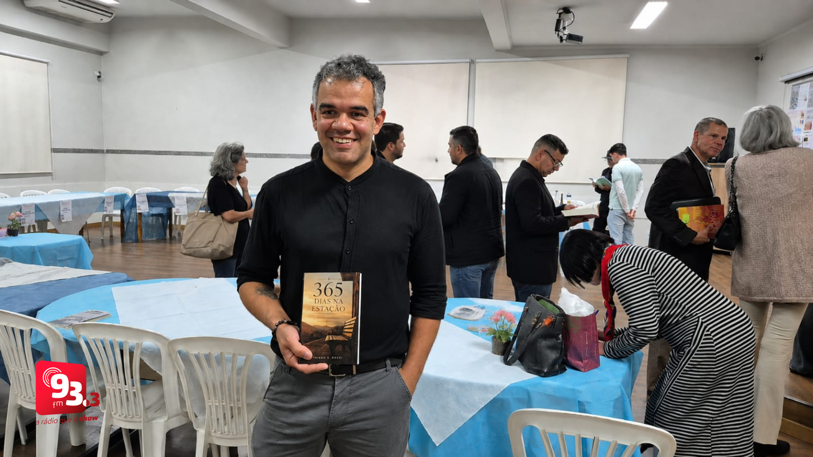Leia mais sobre o artigo Thiago Rossi transforma a espera em literatura em 365 Dias na Estação
