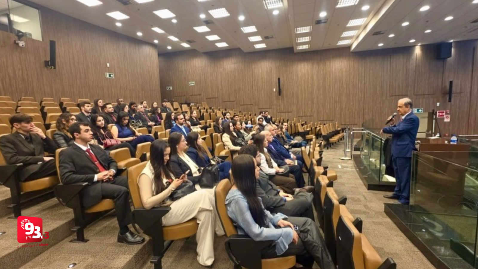 Leia mais sobre o artigo Alunos do Curso de Direito do Unipac participam de visita ao TJMG